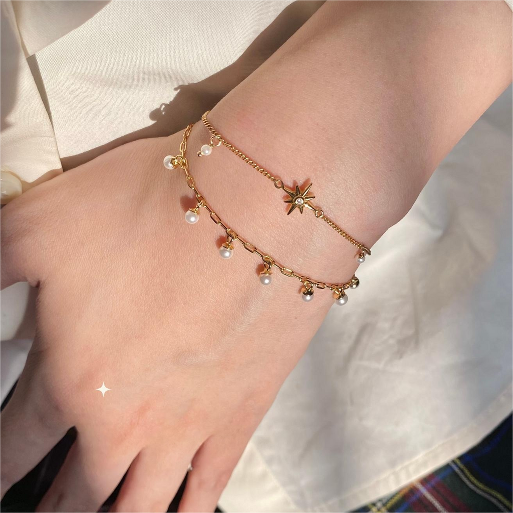 Mini Teardrop Pearl Pendant Bracelet